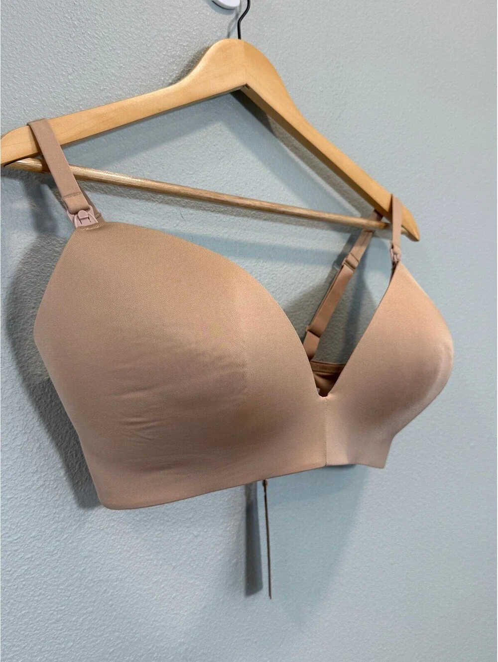 SKIMS Wireless Form Maternity Nursing Bra In The Color Clay - Women's 36DDD NWT